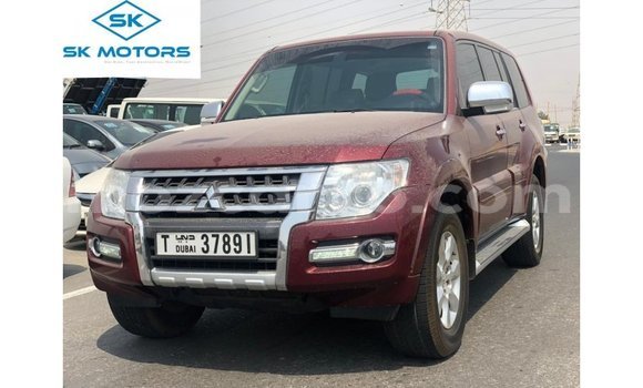 Tenga Imported Mitsubishi Pajero Tsvuku Mota in Import - Dubai in Cabo Delgado