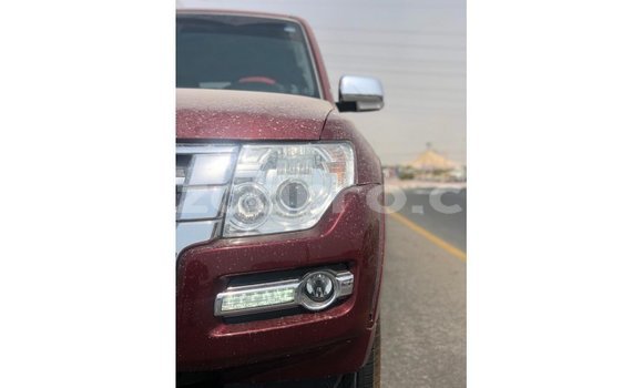 Comprar Importar Mitsubishi Pajero Vermelho Carro em Import - Dubai em Cabo Delgado Comprar Importar Mitsubishi Pajero Vermelho Carro em Import - Dubai em Cabo Delgado