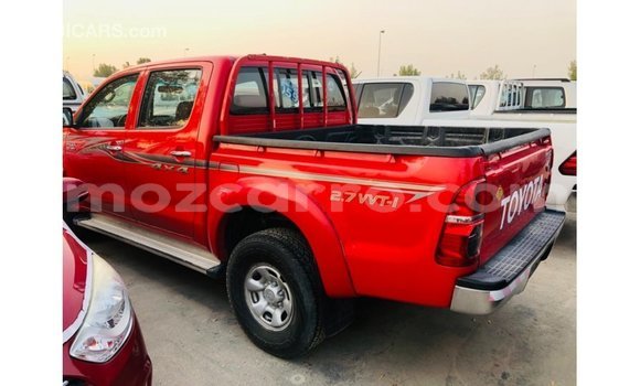 Tenga Imported Toyota Hilux Tsvuku Mota in Import - Dubai in Cabo Delgado Tenga Imported Toyota Hilux Tsvuku Mota in Import - Dubai in Cabo Delgado
