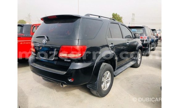 Nunua Imported Toyota Fortuner Nyeusi Gari ndani ya Import - Dubai nchini Cabo Delgado Nunua Imported Toyota Fortuner Nyeusi Gari ndani ya Import - Dubai nchini Cabo Delgado