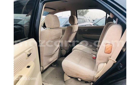 Nunua Imported Toyota Fortuner Nyeusi Gari ndani ya Import - Dubai nchini Cabo Delgado Nunua Imported Toyota Fortuner Nyeusi Gari ndani ya Import - Dubai nchini Cabo Delgado