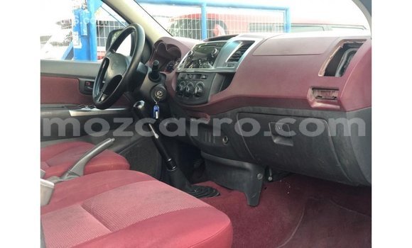 Comprar Importar Toyota Hilux Branco Carro em Import - Dubai em Cabo Delgado Comprar Importar Toyota Hilux Branco Carro em Import - Dubai em Cabo Delgado