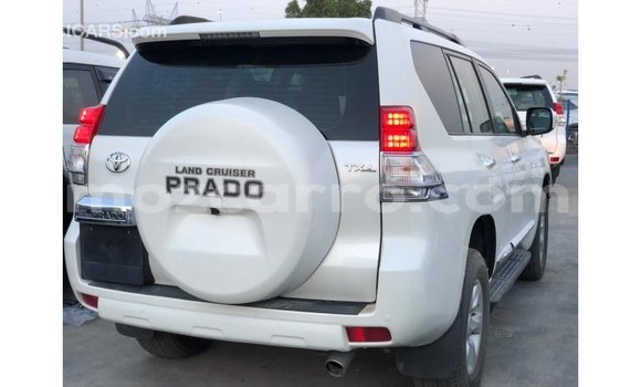 Nunua Imported Toyota Prado Nyeupe Gari ndani ya Import - Dubai nchini Cabo Delgado Nunua Imported Toyota Prado Nyeupe Gari ndani ya Import - Dubai nchini Cabo Delgado