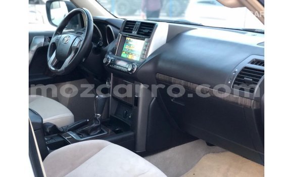 Nunua Imported Toyota Prado Nyeupe Gari ndani ya Import - Dubai nchini Cabo Delgado Nunua Imported Toyota Prado Nyeupe Gari ndani ya Import - Dubai nchini Cabo Delgado