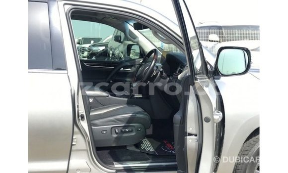 Tenga Imported Lexus LX Zvimwe Mota in Import - Dubai in Cabo Delgado Tenga Imported Lexus LX Zvimwe Mota in Import - Dubai in Cabo Delgado