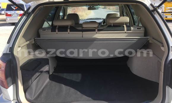 Nunua Ilio tumika Toyota Harrier Nyeupe Gari ndani ya Maputo nchini Maputo Nunua Ilio tumika Toyota Harrier Nyeupe Gari ndani ya Maputo nchini Maputo