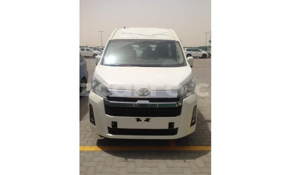 Nunua Imported Toyota Hiace Nyeupe Gari ndani ya Import - Dubai nchini Cabo Delgado Nunua Imported Toyota Hiace Nyeupe Gari ndani ya Import - Dubai nchini Cabo Delgado