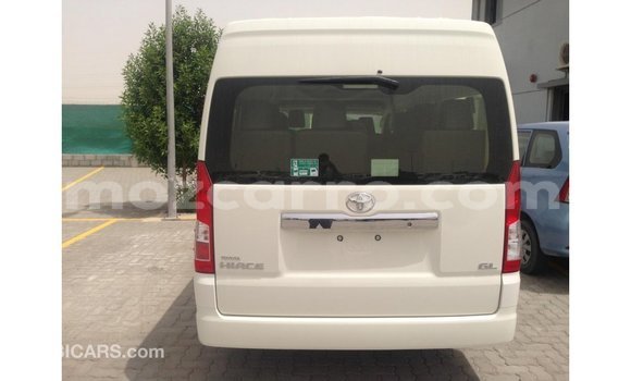 Nunua Imported Toyota Hiace Nyeupe Gari ndani ya Import - Dubai nchini Cabo Delgado Nunua Imported Toyota Hiace Nyeupe Gari ndani ya Import - Dubai nchini Cabo Delgado
