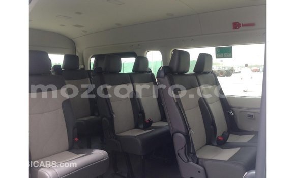 Nunua Imported Toyota Hiace Nyeupe Gari ndani ya Import - Dubai nchini Cabo Delgado Nunua Imported Toyota Hiace Nyeupe Gari ndani ya Import - Dubai nchini Cabo Delgado