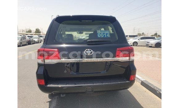 Nunua Imported Toyota Land Cruiser Nyeusi Gari ndani ya Import - Dubai nchini Cabo Delgado Nunua Imported Toyota Land Cruiser Nyeusi Gari ndani ya Import - Dubai nchini Cabo Delgado