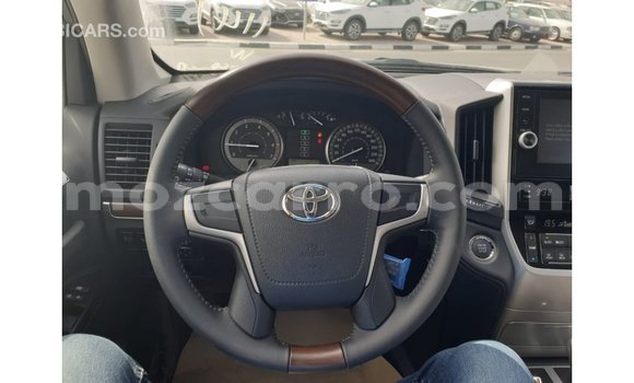 Nunua Imported Toyota Land Cruiser Nyeusi Gari ndani ya Import - Dubai nchini Cabo Delgado Nunua Imported Toyota Land Cruiser Nyeusi Gari ndani ya Import - Dubai nchini Cabo Delgado