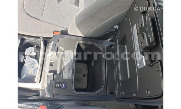 Nunua Imported Toyota Land Cruiser Nyeusi Gari ndani ya Import - Dubai nchini Cabo Delgado Nunua Imported Toyota Land Cruiser Nyeusi Gari ndani ya Import - Dubai nchini Cabo Delgado