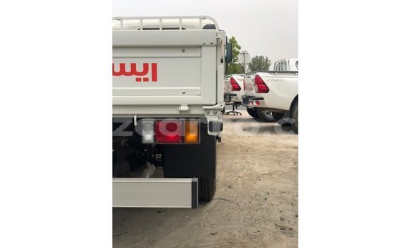 Nunua Imported Isuzu D-MAX Nyeupe Gari ndani ya Import - Dubai nchini Cabo Delgado Nunua Imported Isuzu D-MAX Nyeupe Gari ndani ya Import - Dubai nchini Cabo Delgado