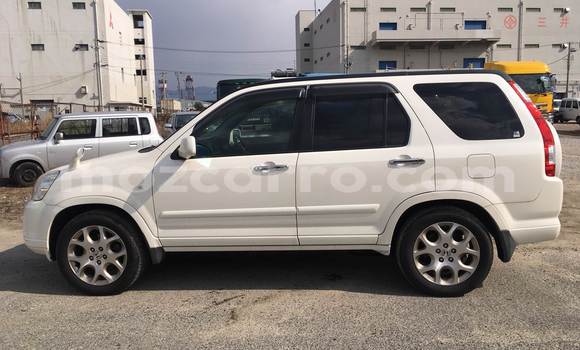 Nunua Ilio tumika Honda CR-V Nyeupe Gari ndani ya Maputo nchini Maputo Nunua Ilio tumika Honda CR-V Nyeupe Gari ndani ya Maputo nchini Maputo