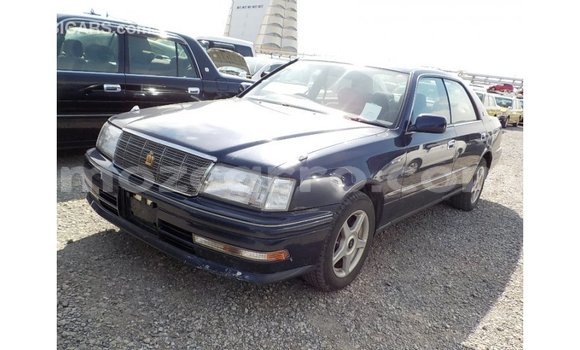 Nunua Imported Toyota Crown Bluu Gari ndani ya Import - Dubai nchini Cabo Delgado Nunua Imported Toyota Crown Bluu Gari ndani ya Import - Dubai nchini Cabo Delgado