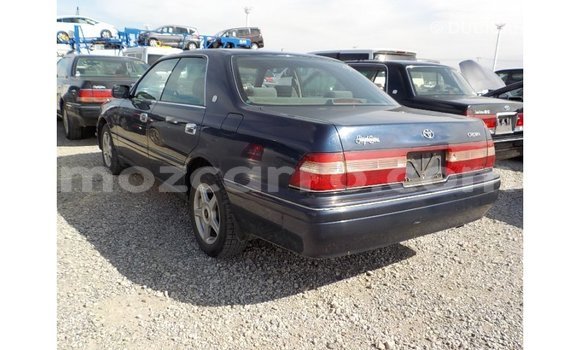 Nunua Imported Toyota Crown Bluu Gari ndani ya Import - Dubai nchini Cabo Delgado Nunua Imported Toyota Crown Bluu Gari ndani ya Import - Dubai nchini Cabo Delgado