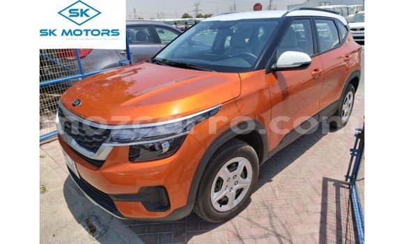 Comprar Importar Kia Carens De outros Carro em Import - Dubai em Cabo Delgado