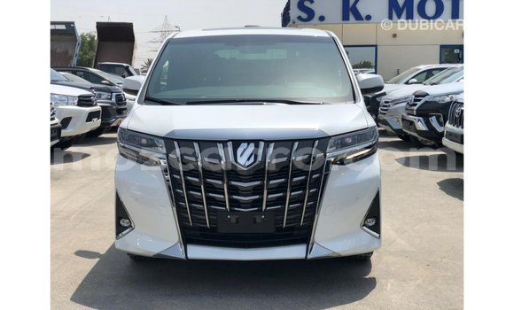 Nunua Imported Toyota Alphard Nyeupe Gari ndani ya Import - Dubai nchini Cabo Delgado Nunua Imported Toyota Alphard Nyeupe Gari ndani ya Import - Dubai nchini Cabo Delgado