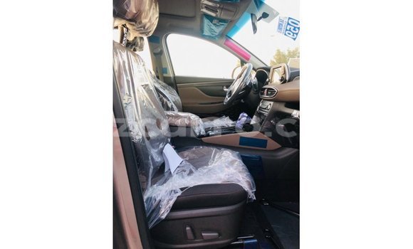 Tenga Imported Hyundai Santa Fe Bhuruu Mota in Import - Dubai in Cabo Delgado Tenga Imported Hyundai Santa Fe Bhuruu Mota in Import - Dubai in Cabo Delgado