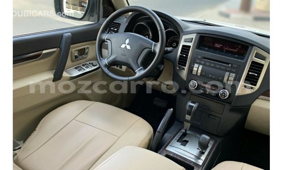 Nunua Imported Mitsubishi Pajero Nyeupe Gari ndani ya Import - Dubai nchini Cabo Delgado Nunua Imported Mitsubishi Pajero Nyeupe Gari ndani ya Import - Dubai nchini Cabo Delgado
