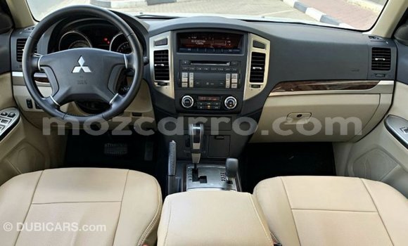 Nunua Imported Mitsubishi Pajero Nyeupe Gari ndani ya Import - Dubai nchini Cabo Delgado Nunua Imported Mitsubishi Pajero Nyeupe Gari ndani ya Import - Dubai nchini Cabo Delgado