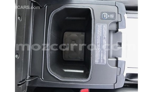 Tenga Imported Toyota Land Cruiser Chena Mota in Import - Dubai in Cabo Delgado Tenga Imported Toyota Land Cruiser Chena Mota in Import - Dubai in Cabo Delgado