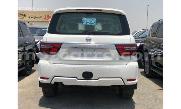 Nunua Imported Nissan Patrol Nyeupe Gari ndani ya Import - Dubai nchini Cabo Delgado Nunua Imported Nissan Patrol Nyeupe Gari ndani ya Import - Dubai nchini Cabo Delgado
