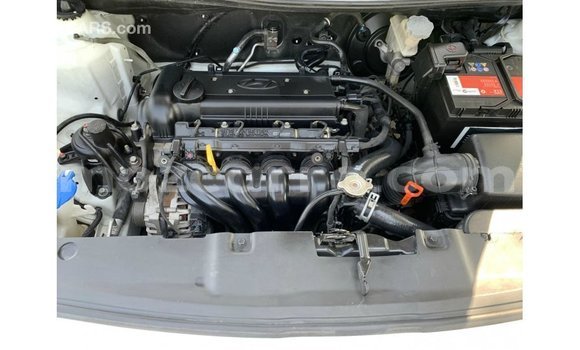 Tenga Imported Hyundai Accent Chena Mota in Import - Dubai in Cabo Delgado Tenga Imported Hyundai Accent Chena Mota in Import - Dubai in Cabo Delgado
