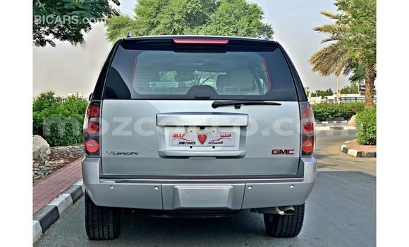Tenga Imported GMC Yukon Zvimwe Mota in Import - Dubai in Cabo Delgado Tenga Imported GMC Yukon Zvimwe Mota in Import - Dubai in Cabo Delgado