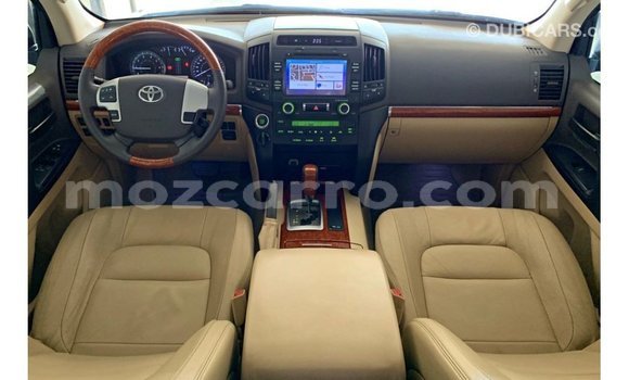 Tenga Imported Toyota Land Cruiser Zvimwe Mota in Import - Dubai in Cabo Delgado Tenga Imported Toyota Land Cruiser Zvimwe Mota in Import - Dubai in Cabo Delgado