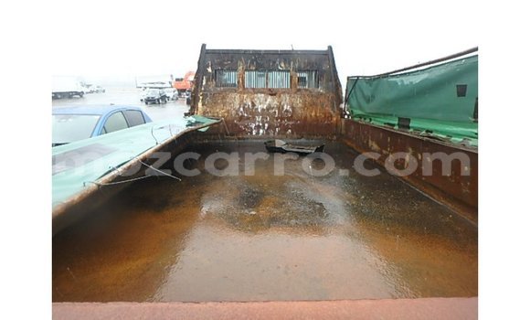 Nunua Imported Nissan 350Z Brown Gari ndani ya Import - Dubai nchini Cabo Delgado Nunua Imported Nissan 350Z Brown Gari ndani ya Import - Dubai nchini Cabo Delgado