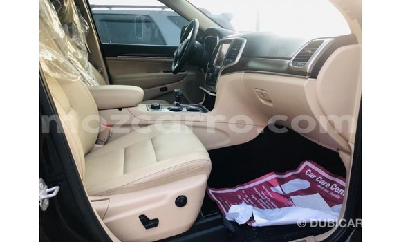 Nunua Imported Jeep Grand Cherokee Nyeusi Gari ndani ya Import - Dubai nchini Cabo Delgado Nunua Imported Jeep Grand Cherokee Nyeusi Gari ndani ya Import - Dubai nchini Cabo Delgado
