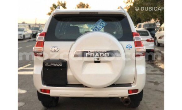 Nunua Imported Toyota Prado Nyeupe Gari ndani ya Import - Dubai nchini Cabo Delgado Nunua Imported Toyota Prado Nyeupe Gari ndani ya Import - Dubai nchini Cabo Delgado