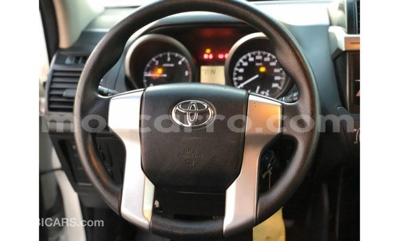 Nunua Imported Toyota Prado Nyeupe Gari ndani ya Import - Dubai nchini Cabo Delgado Nunua Imported Toyota Prado Nyeupe Gari ndani ya Import - Dubai nchini Cabo Delgado