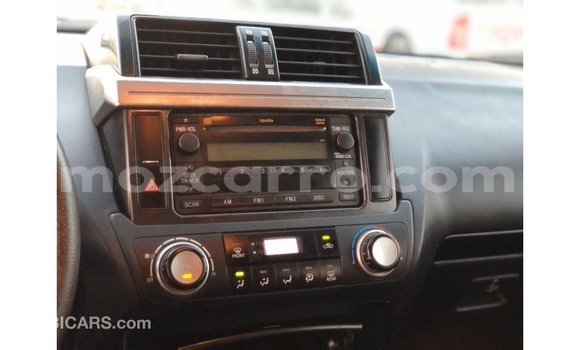 Nunua Imported Toyota Prado Nyeupe Gari ndani ya Import - Dubai nchini Cabo Delgado Nunua Imported Toyota Prado Nyeupe Gari ndani ya Import - Dubai nchini Cabo Delgado