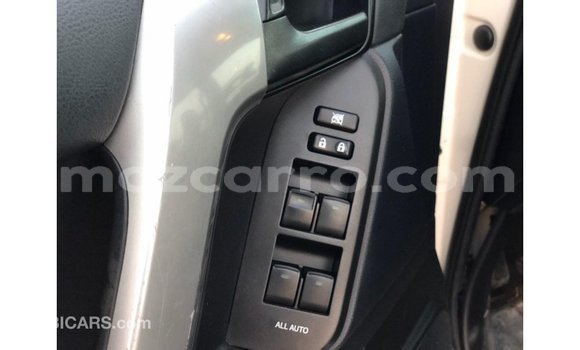 Nunua Imported Toyota Prado Nyeupe Gari ndani ya Import - Dubai nchini Cabo Delgado Nunua Imported Toyota Prado Nyeupe Gari ndani ya Import - Dubai nchini Cabo Delgado