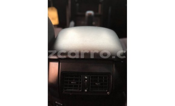 Nunua Imported Toyota Prado Nyeupe Gari ndani ya Import - Dubai nchini Cabo Delgado Nunua Imported Toyota Prado Nyeupe Gari ndani ya Import - Dubai nchini Cabo Delgado