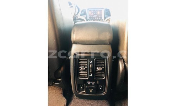 Nunua Imported Jeep Grand Cherokee Nyeusi Gari ndani ya Import - Dubai nchini Cabo Delgado Nunua Imported Jeep Grand Cherokee Nyeusi Gari ndani ya Import - Dubai nchini Cabo Delgado