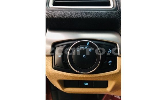 Tenga Imported Ford Explorer Tsvuku Mota in Import - Dubai in Cabo Delgado Tenga Imported Ford Explorer Tsvuku Mota in Import - Dubai in Cabo Delgado