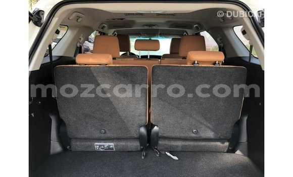 Nunua Imported Toyota Fortuner Nyeupe Gari ndani ya Import - Dubai nchini Cabo Delgado Nunua Imported Toyota Fortuner Nyeupe Gari ndani ya Import - Dubai nchini Cabo Delgado
