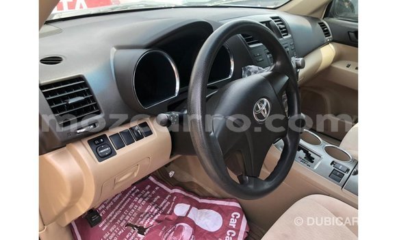 Comprar Importar Toyota Highlander Azul Carro em Import - Dubai em Cabo Delgado Comprar Importar Toyota Highlander Azul Carro em Import - Dubai em Cabo Delgado