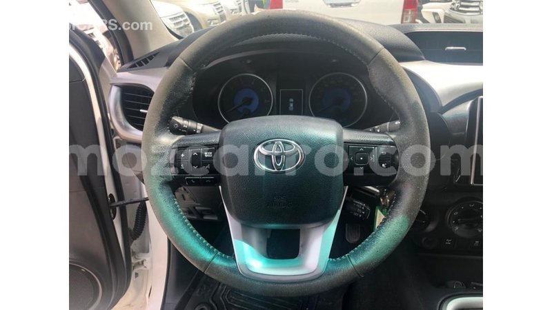 Big with watermark toyota hilux cabo delgado import dubai 8794