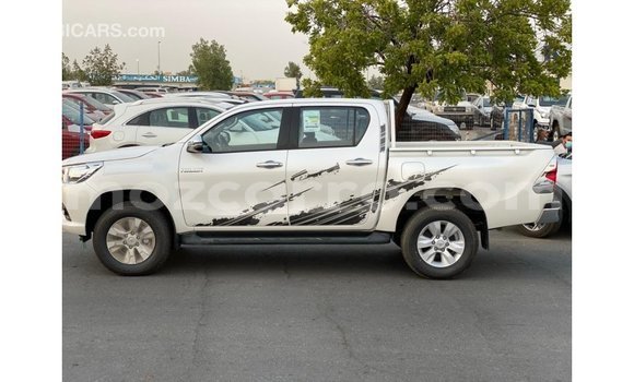 Buy Import Toyota Hilux White Car in Import - Dubai in Cabo Delgado Buy Import Toyota Hilux White Car in Import - Dubai in Cabo Delgado