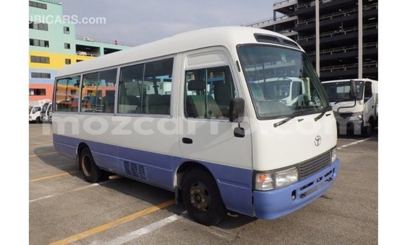 Nunua Imported Toyota Coaster Nyeupe Gari ndani ya Import - Dubai nchini Cabo Delgado Nunua Imported Toyota Coaster Nyeupe Gari ndani ya Import - Dubai nchini Cabo Delgado