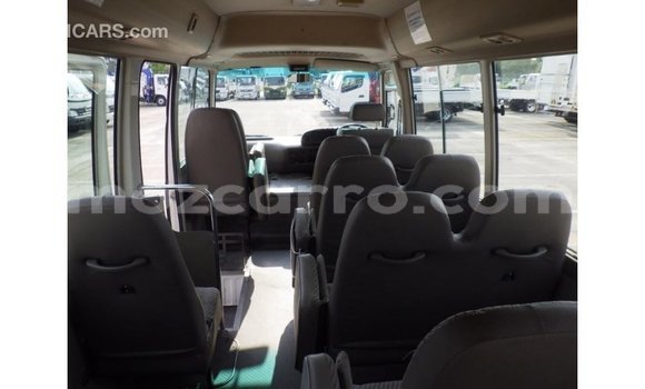 Nunua Imported Toyota Coaster Nyeupe Gari ndani ya Import - Dubai nchini Cabo Delgado Nunua Imported Toyota Coaster Nyeupe Gari ndani ya Import - Dubai nchini Cabo Delgado