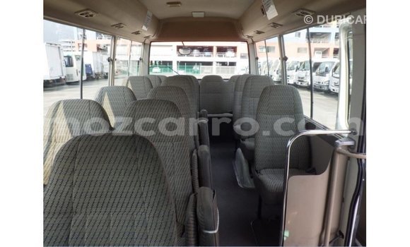 Nunua Imported Toyota Coaster Nyeupe Gari ndani ya Import - Dubai nchini Cabo Delgado Nunua Imported Toyota Coaster Nyeupe Gari ndani ya Import - Dubai nchini Cabo Delgado