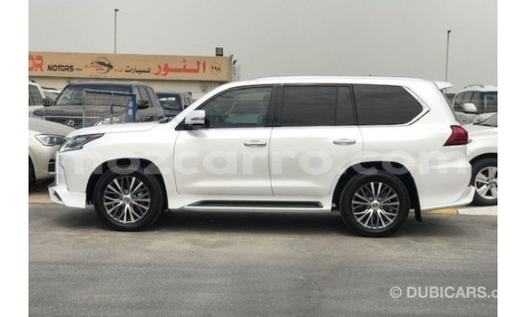 Tenga Imported Lexus LX Chena Mota in Import - Dubai in Cabo Delgado Tenga Imported Lexus LX Chena Mota in Import - Dubai in Cabo Delgado
