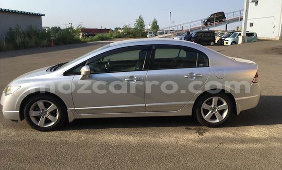 Nunua Ilio tumika Honda Civic Fedha Gari ndani ya Maputo nchini Maputo Nunua Ilio tumika Honda Civic Fedha Gari ndani ya Maputo nchini Maputo