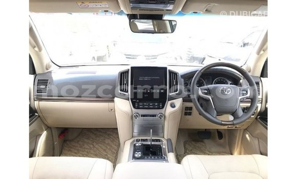Buy Import Toyota Land Cruiser White Car in Import - Dubai in Cabo Delgado Buy Import Toyota Land Cruiser White Car in Import - Dubai in Cabo Delgado