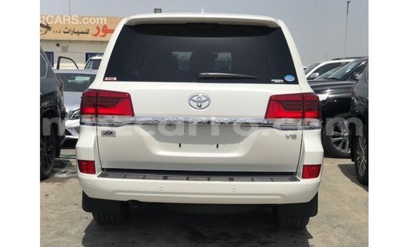 Buy Import Toyota Land Cruiser White Car in Import - Dubai in Cabo Delgado Buy Import Toyota Land Cruiser White Car in Import - Dubai in Cabo Delgado